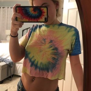 tie dye crop top